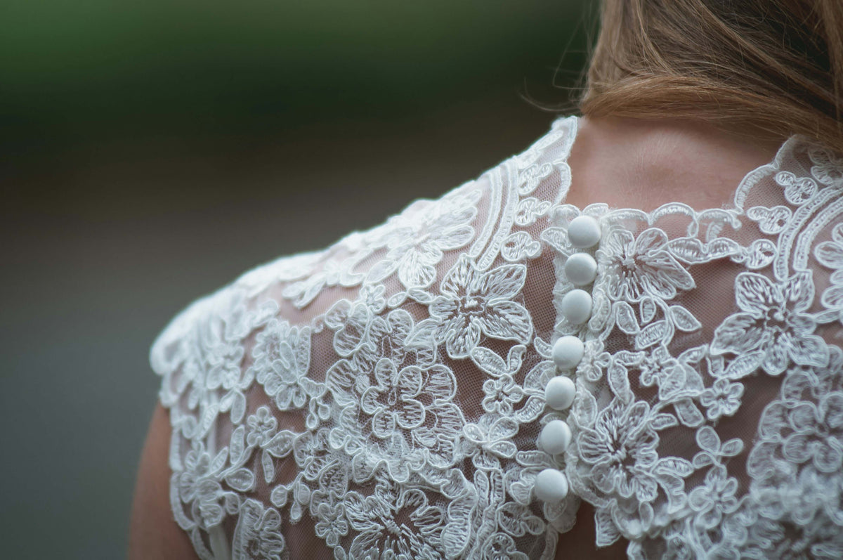 Iconic Wedding Fragrances for Brides & their Natural Alternatives