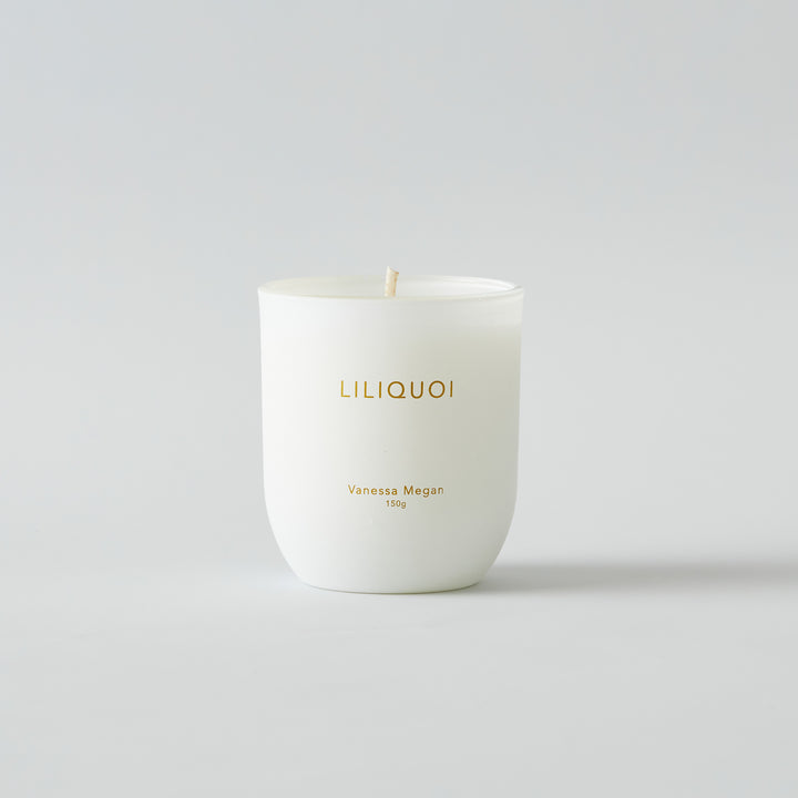 Shop Vanessa Megan Liliquoi Essential Oil Candle at Sensoriam