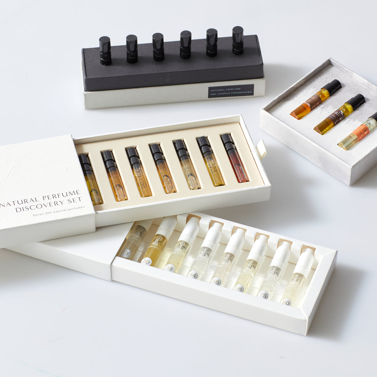 Four natural perfume minisets to help your family and friends find their own natural perfume signature scent. PLUS a 30 minute online perfume consultation with Sensoriam natural perfume expert Jessica Kiely.  PRODUCTS INCLUDED:  ・One Seed Organic Perfume Discovery Set ・Vahy Balanced Encounter Set Dawn ・Wyalba Discovery Set  ・Aura-Soma Organic Perfume Miniset  ・PLUS A Perfume Consultation to help discover your signature scent