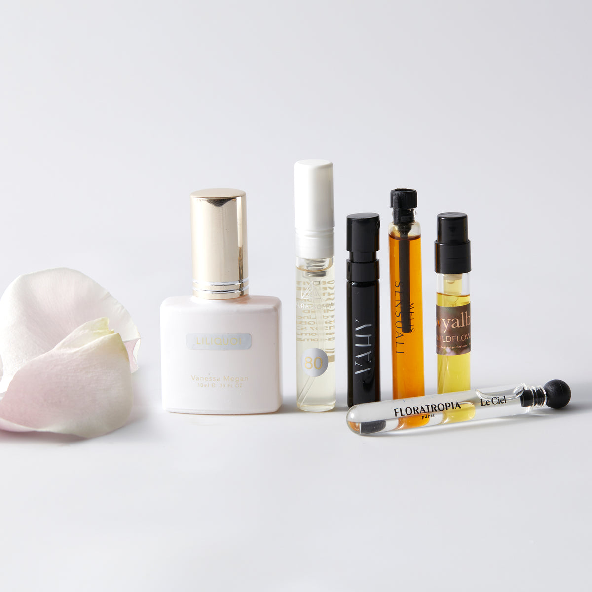 We know that buying perfume online isn't easy. You want to try the scents before you buy a full size fragrance. That's why we've put together these mini fragrance sampler sets. Try our Sensoriam FLORAL SAMPLER SET TODAY.