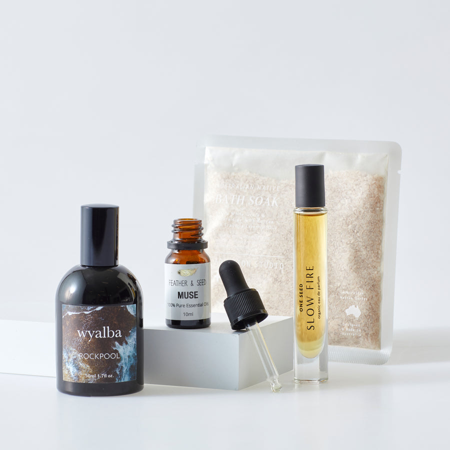 For Men 4 Gift Set is curated to spoil that special man in your life.  PRODUCTS INCLUDED:  ・Feather & Seed Muse Oil Essential Oil, 10ml ・Wyalba Rockpool Natural Perfume Spray, 50ml ・One Seed Slow Fire Natural Perfume, 9ml ・Addition Studio Native Australian Bath Soak Sachet, 75gm