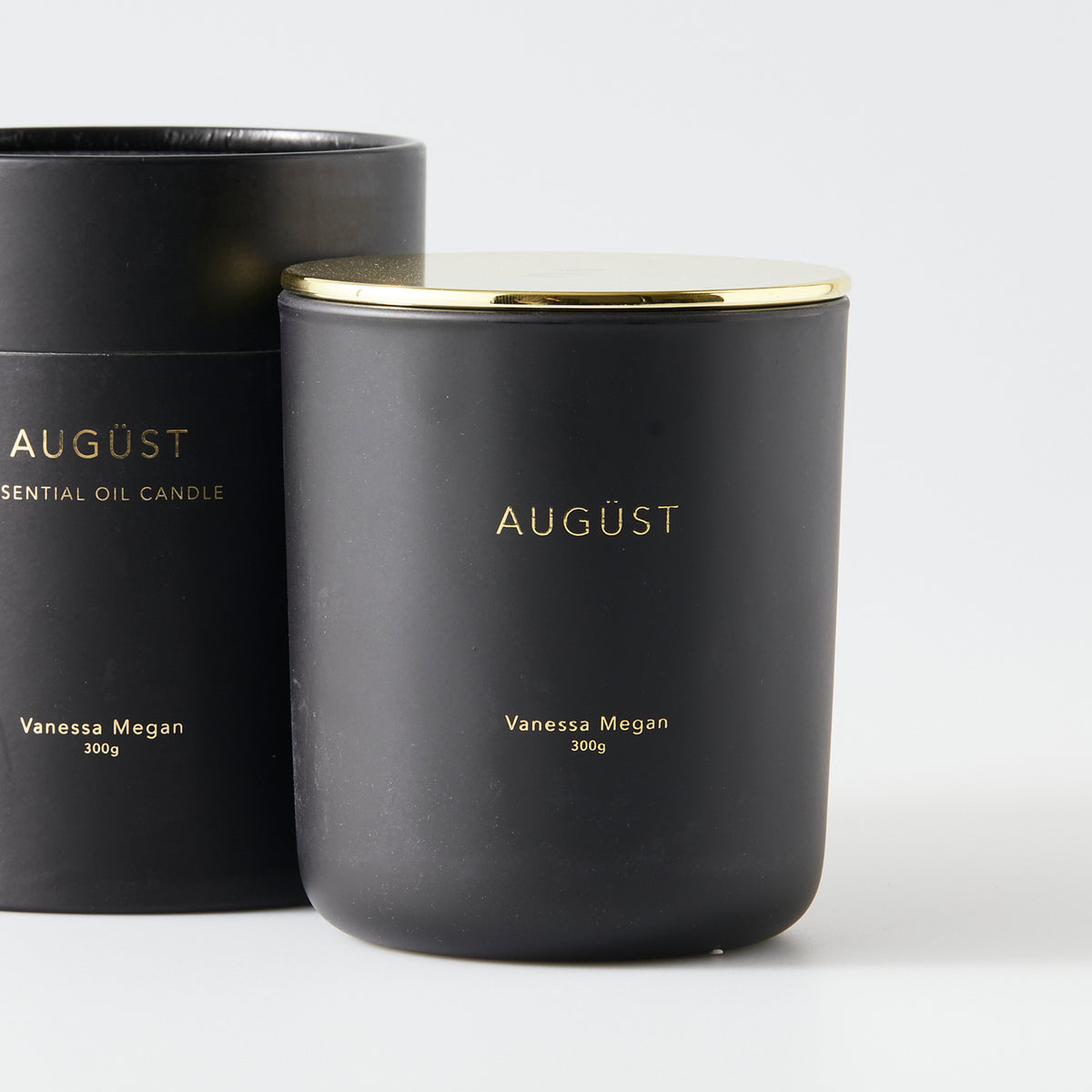 Vanessa Megan August natural perfume candle